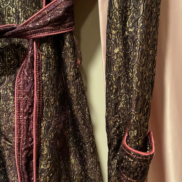 Marc Jacobs Baroque Gold and Purple Trench Coat - Picture 4 of 7